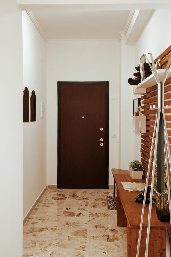 Sostanza - Rooms In カターニア エクステリア 写真
