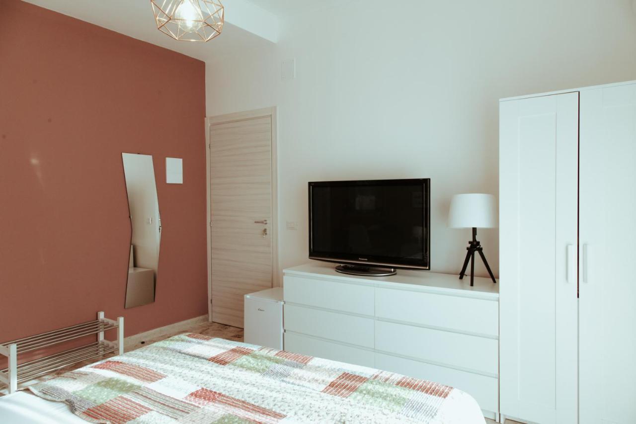 Sostanza - Rooms In カターニア エクステリア 写真